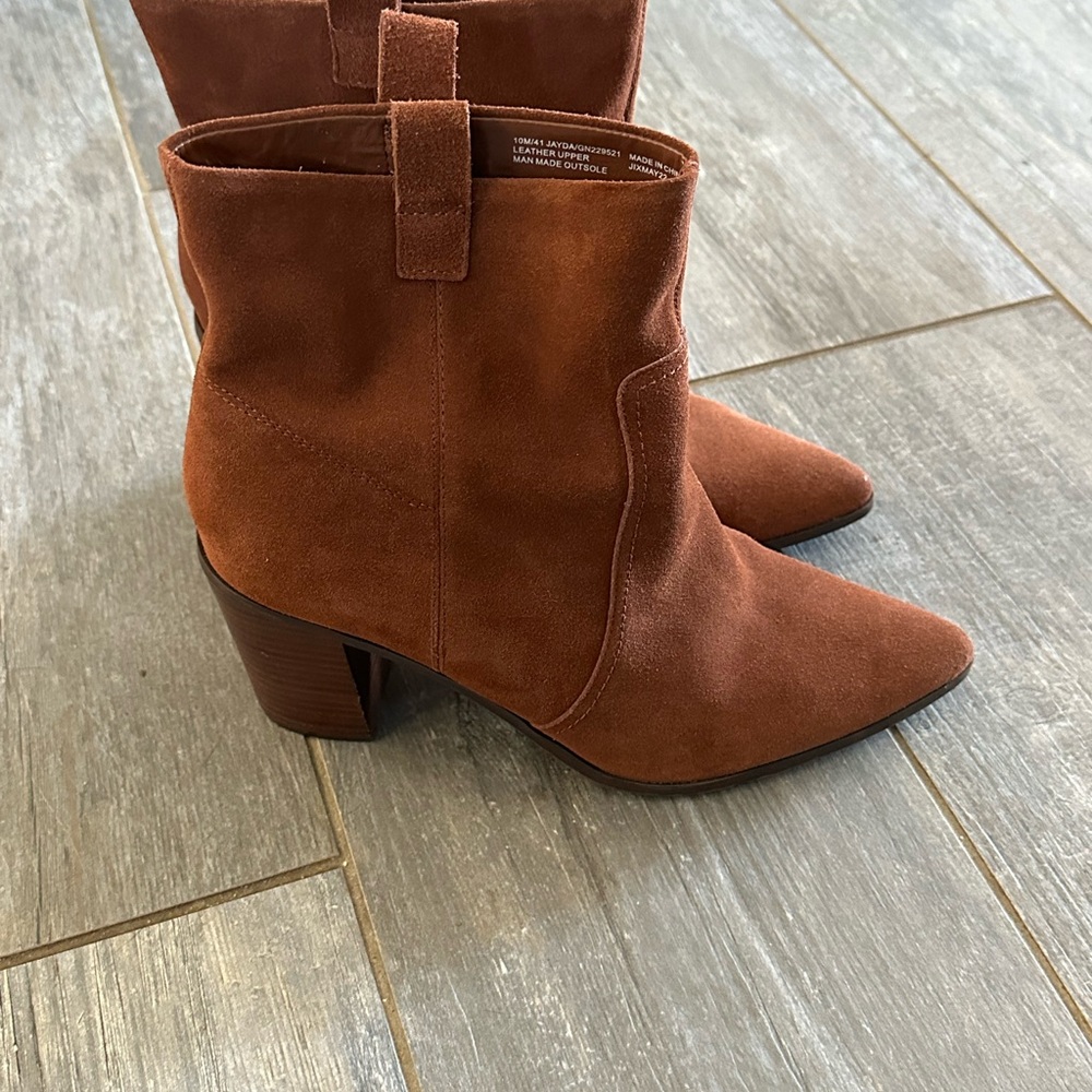 BCBGeneration Brown Suede Ankle Boots with Western Flair